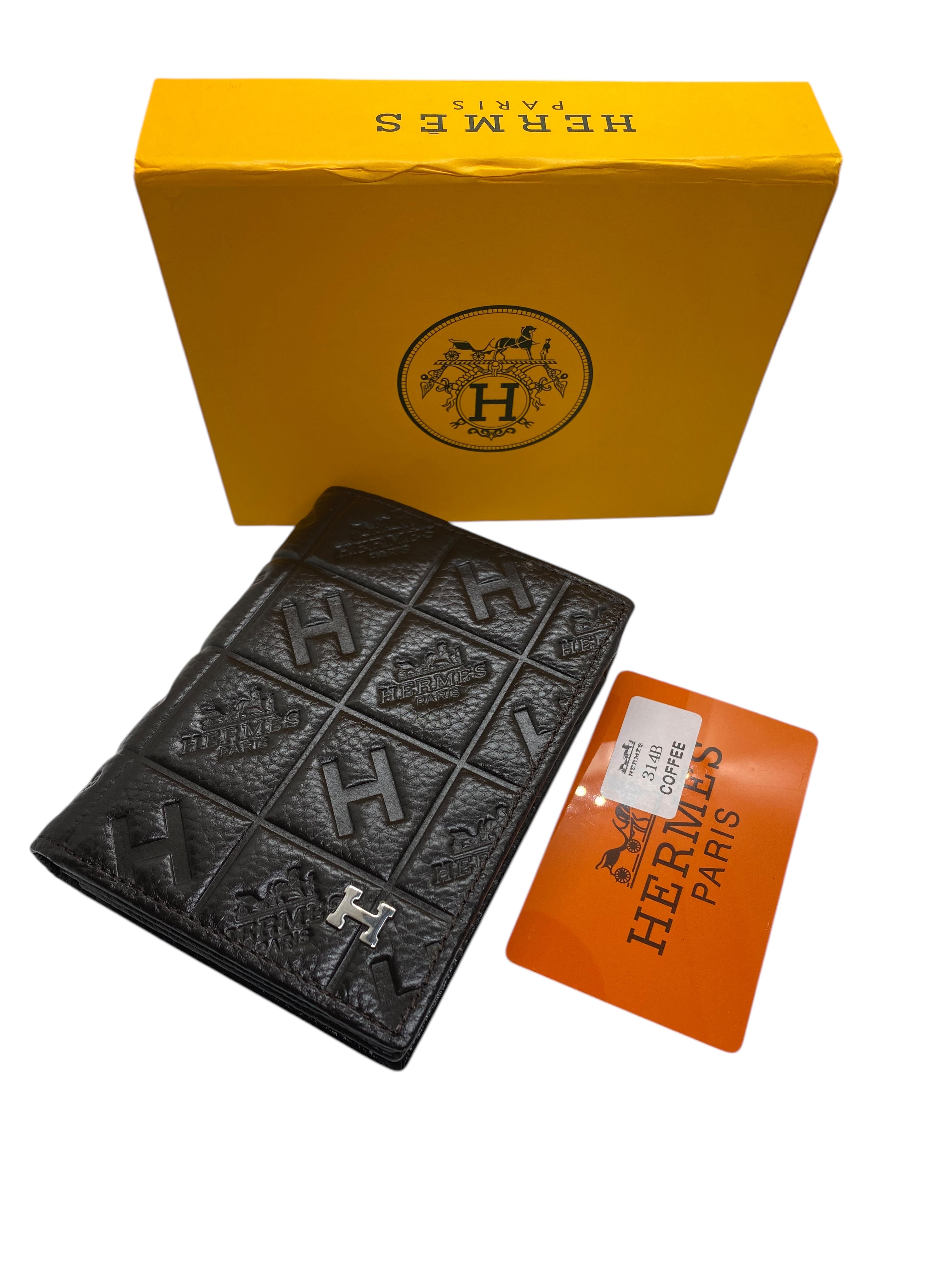 Branded short wal