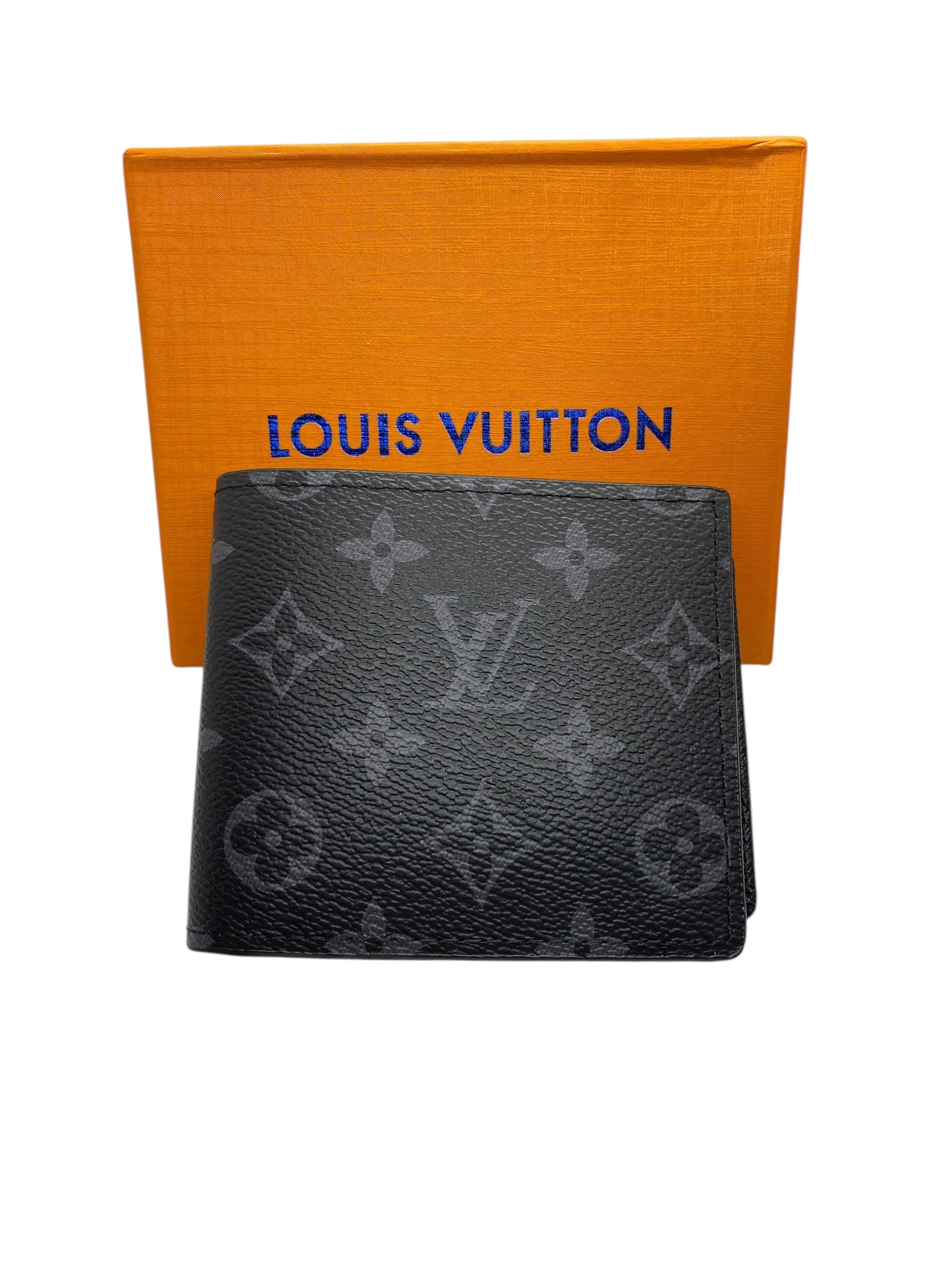Branded short wal