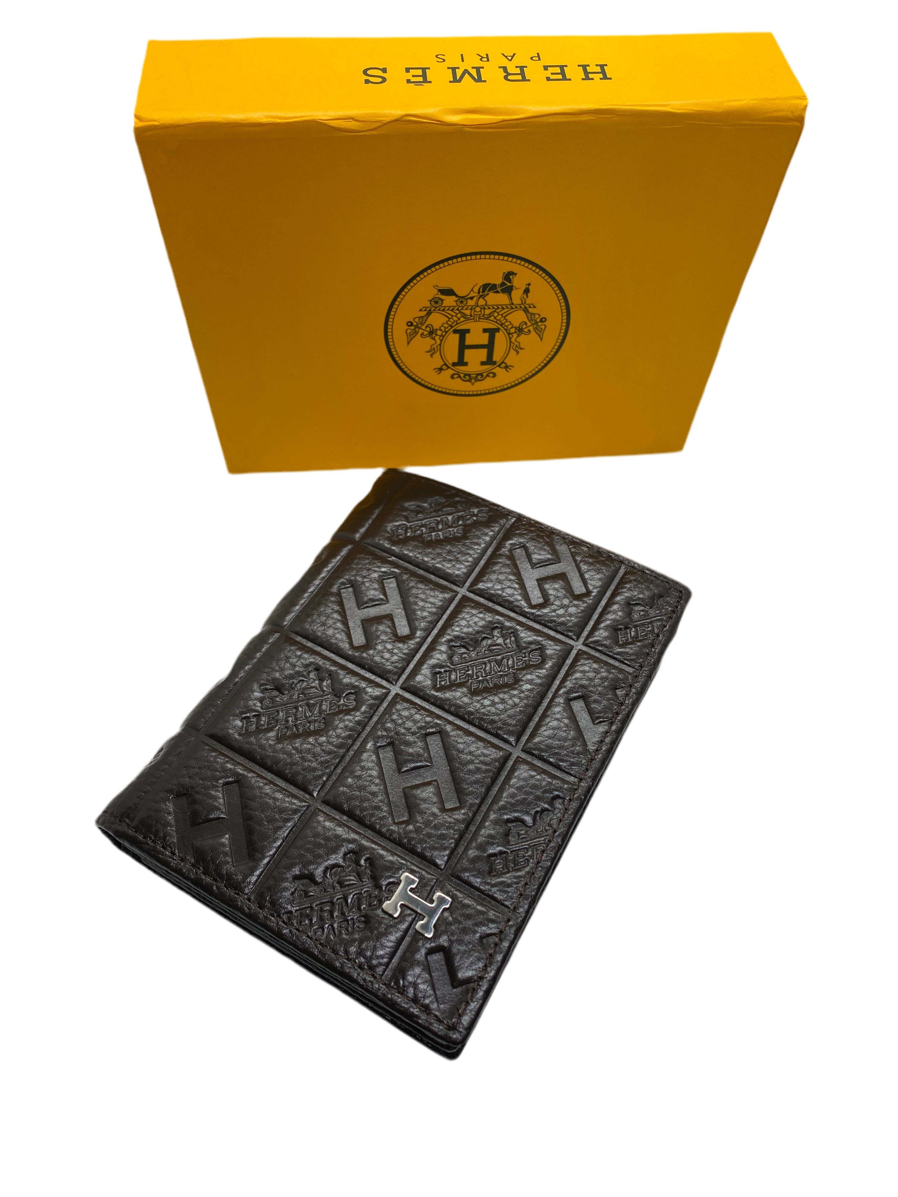Branded short wal